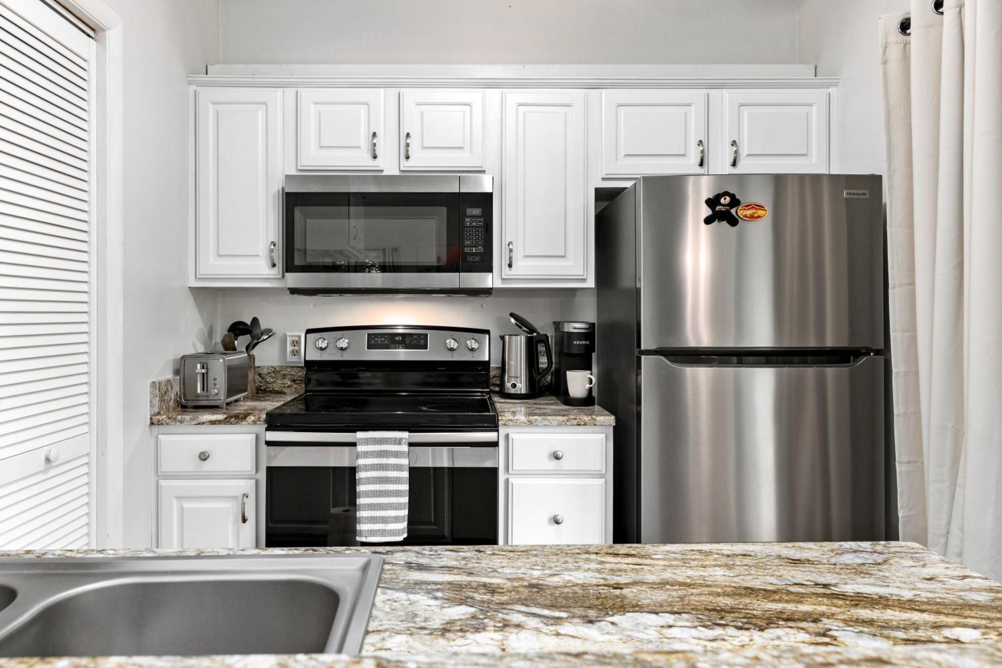 Cozy Condo In Wintergreen Resort That Sleeps 4! Lyndhurst エクステリア 写真